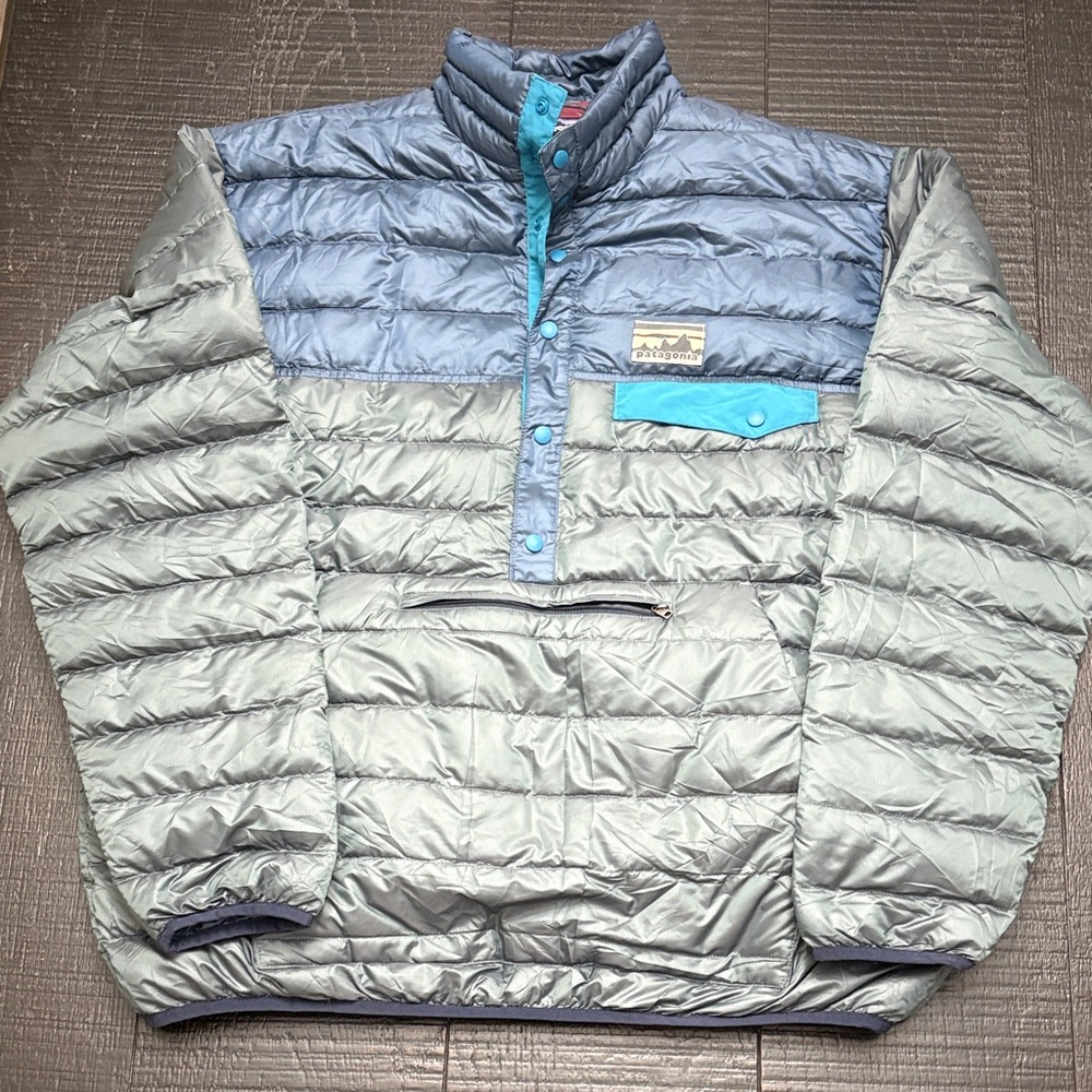 Patagonia Gray and Blue Puffer Jacket